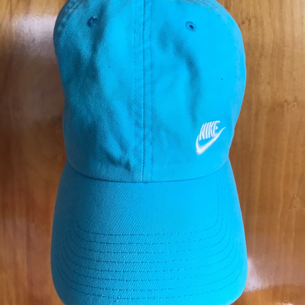 Hat - Picture 3 of 4